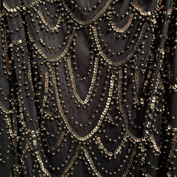 Gorgeous Navy Beaded Cocktail Dress. Excellent condition. Worn once. SZ12 - Picture 2 of 5